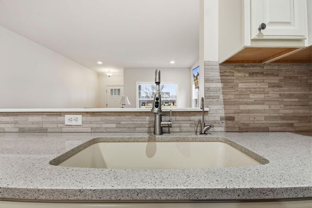 460 O Hagan Drive, Crown Point, IN 46307