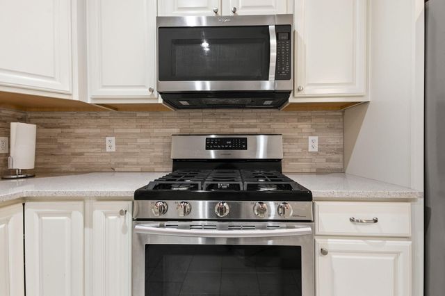 460 O Hagan Drive, Crown Point, IN 46307