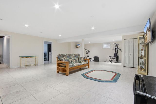 460 O Hagan Drive, Crown Point, IN 46307