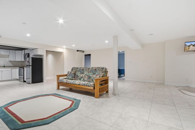 460 O Hagan Drive, Crown Point, IN 46307