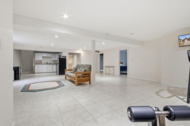 460 O Hagan Drive, Crown Point, IN 46307