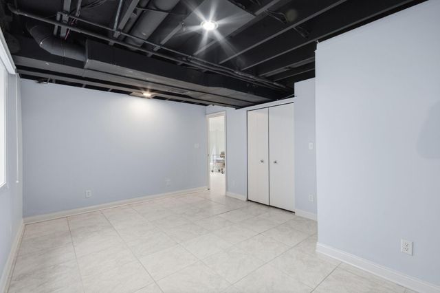 460 O Hagan Drive, Crown Point, IN 46307