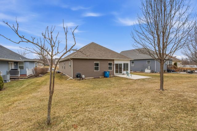 460 O Hagan Drive, Crown Point, IN 46307