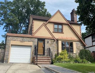 7847 222nd Street, Queens Village, NY 11364