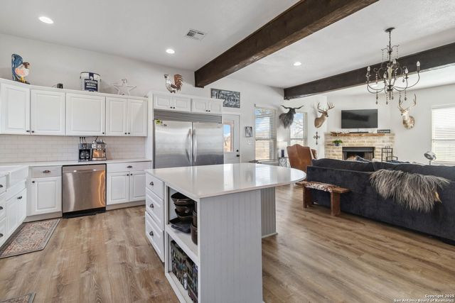 2662 FM 2438, Seguin, TX 78155