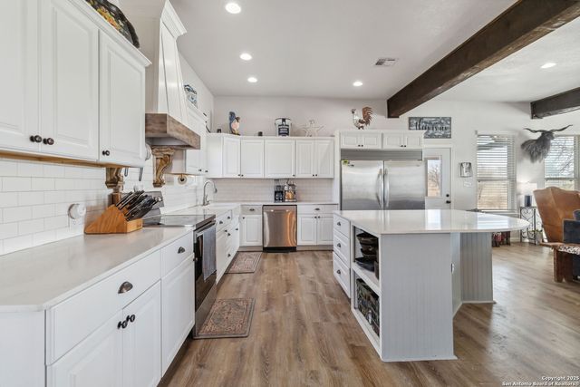 2662 FM 2438, Seguin, TX 78155