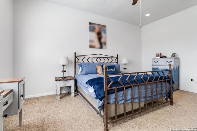2662 FM 2438, Seguin, TX 78155