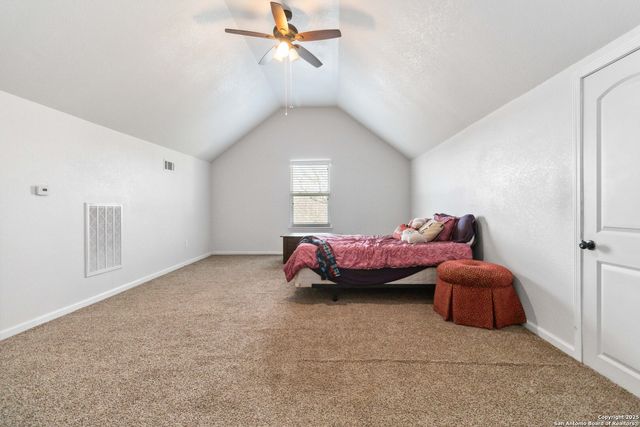 2662 FM 2438, Seguin, TX 78155