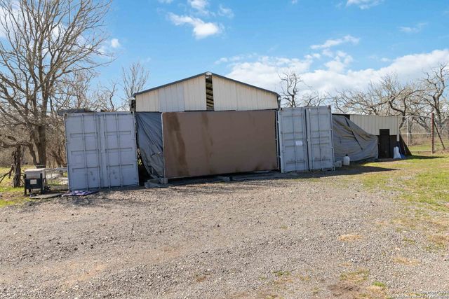 2662 FM 2438, Seguin, TX 78155