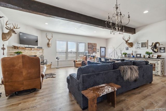 2662 FM 2438, Seguin, TX 78155