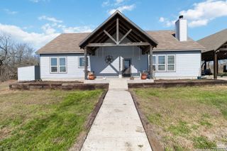 2662 FM 2438, Seguin, TX 78155