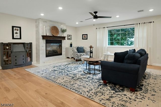 27 Big Piece Rd, Fairfield Twp., NJ 07004