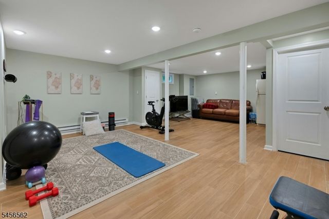 27 Big Piece Rd, Fairfield Twp., NJ 07004