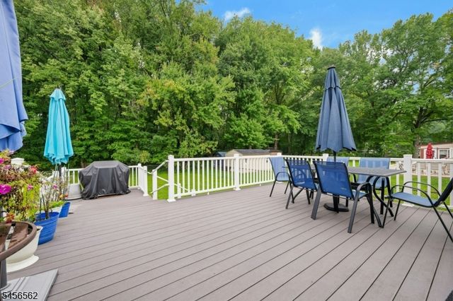 27 Big Piece Rd, Fairfield Twp., NJ 07004