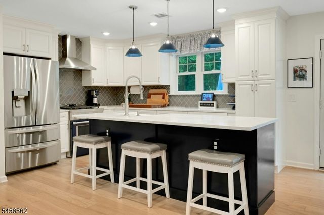 27 Big Piece Rd, Fairfield Twp., NJ 07004