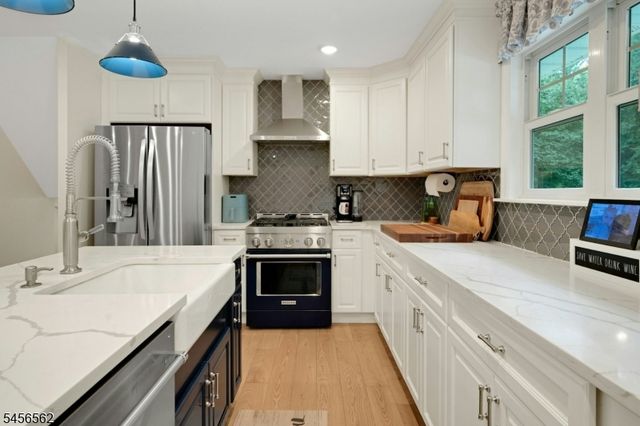 27 Big Piece Rd, Fairfield Twp., NJ 07004