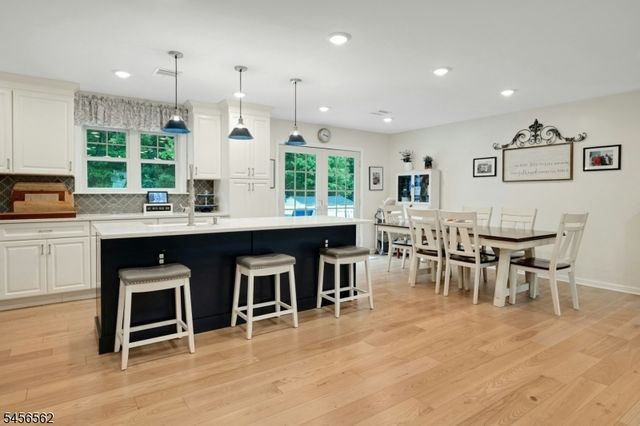 27 Big Piece Rd, Fairfield Twp., NJ 07004