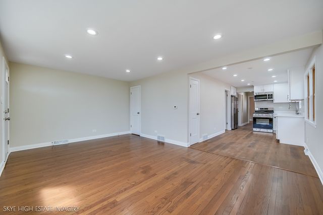 11232 S Albany Avenue, Chicago, IL 60655