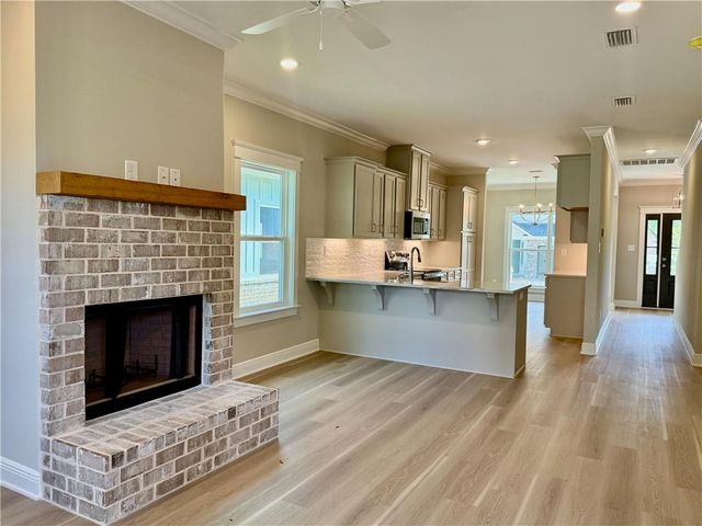 2290 Snowden Place, Mobile, AL 36609