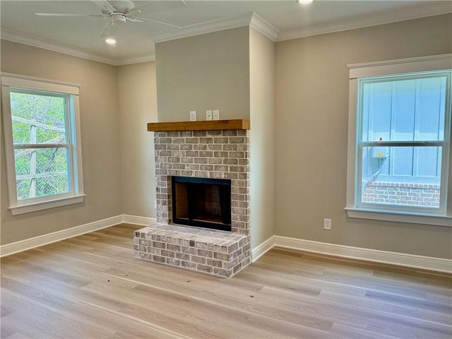 2290 Snowden Place, Mobile, AL 36609