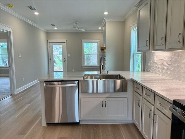 2290 Snowden Place, Mobile, AL 36609