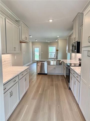 2290 Snowden Place, Mobile, AL 36609