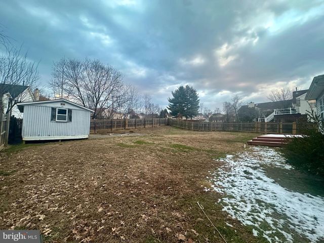 11102 GUNPOWDER DR, Fort Washington, MD 20744