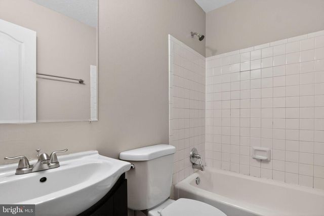 11102 GUNPOWDER DR, Fort Washington, MD 20744