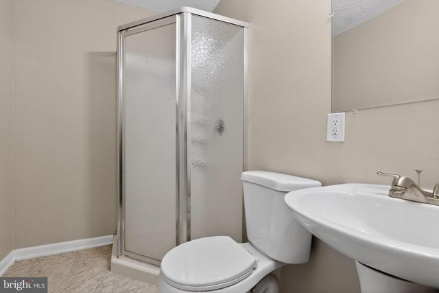 11102 GUNPOWDER DR, Fort Washington, MD 20744