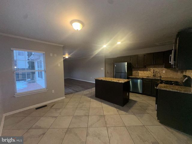 11102 GUNPOWDER DR, Fort Washington, MD 20744