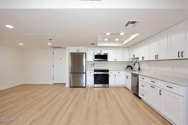 7960 E CAMELBACK Road 408, Scottsdale, AZ 85251