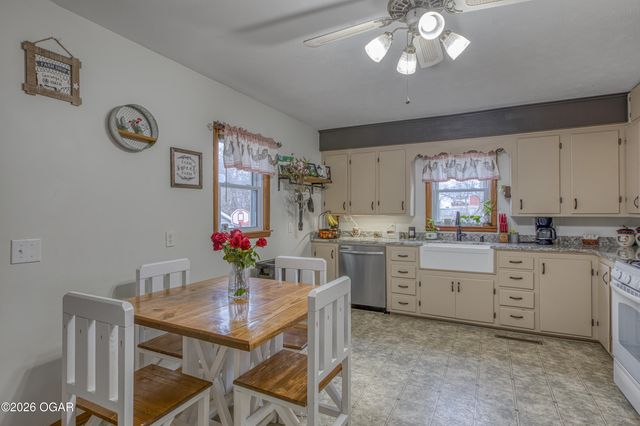 14244 Highway CC, Neosho, MO 64850