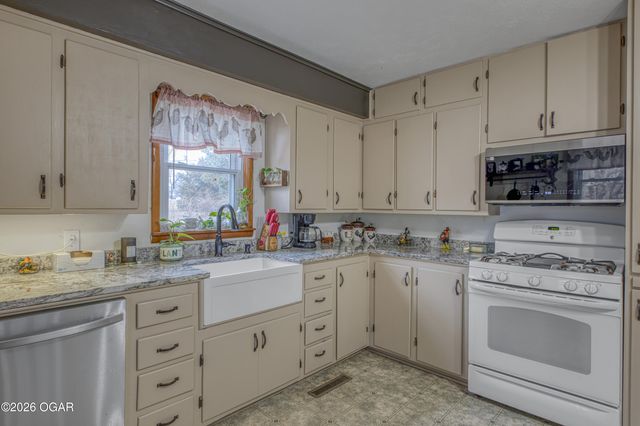 14244 Highway CC, Neosho, MO 64850