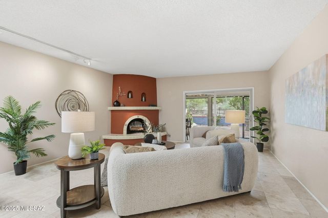 4968 N Territory Avenue, Tucson, AZ 85750