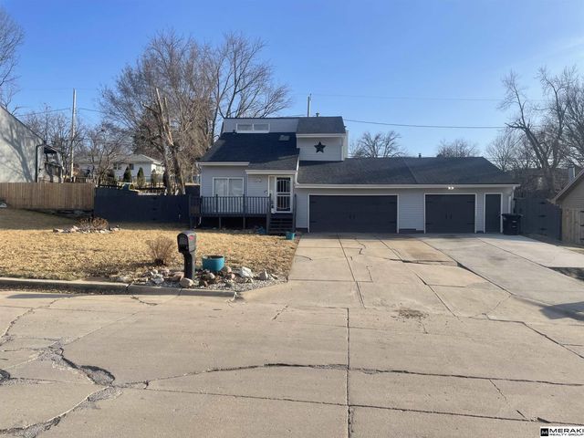 8505 Pratt Street, Omaha, NE 68134