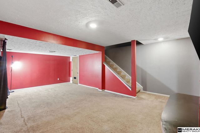 8505 Pratt Street, Omaha, NE 68134