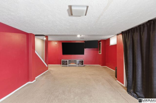 8505 Pratt Street, Omaha, NE 68134