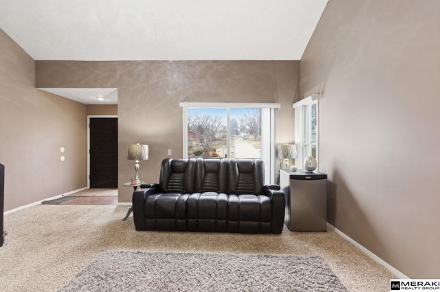 8505 Pratt Street, Omaha, NE 68134