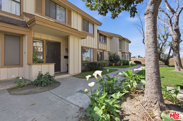 9781 S Karmont Avenue, South Gate, CA 90280
