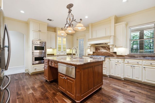 2030 Equestrian Lane, Tyler, TX 75703