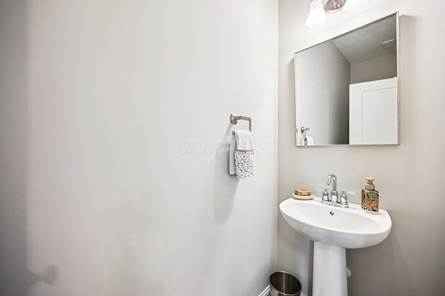 2607 Batesville Drive, Blacklick, OH 43004