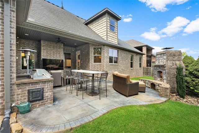 5405 Brighton Road, Rogers, AR 72758
