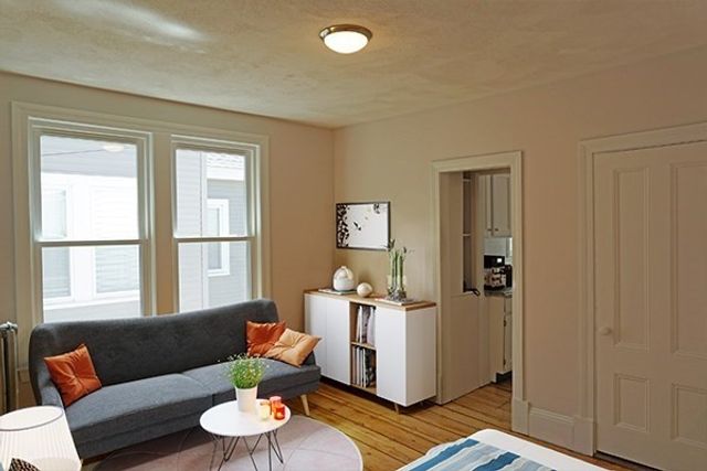 145 Brown St 2R, Waltham, MA 02453