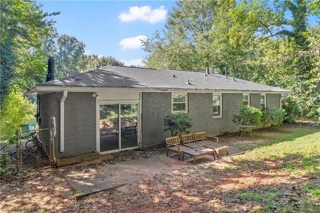 2476 Ridgefield Terrace, Decatur, GA 30033
