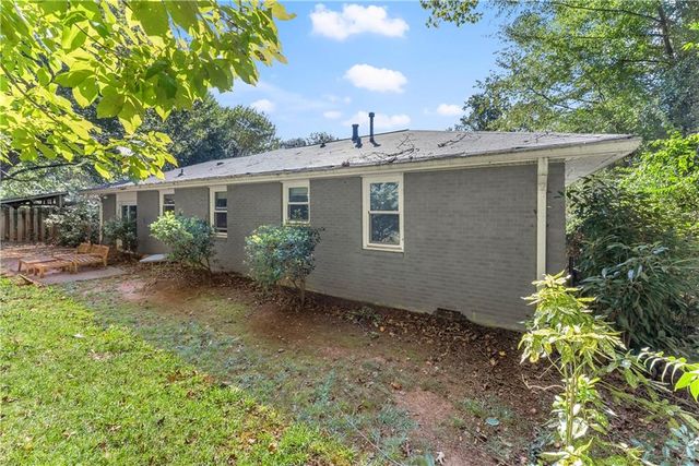 2476 Ridgefield Terrace, Decatur, GA 30033