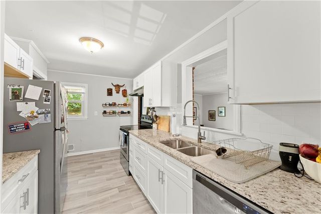 2476 Ridgefield Terrace, Decatur, GA 30033