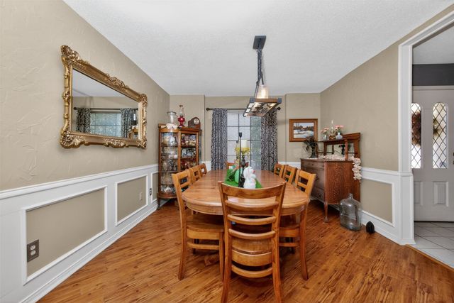 209 Colonial Circle, Athens, TX 75751