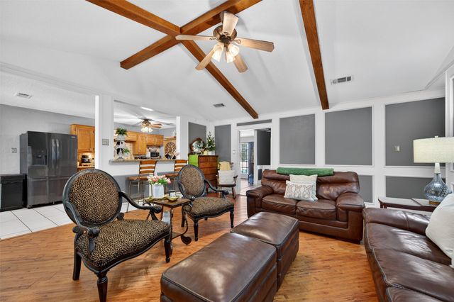 209 Colonial Circle, Athens, TX 75751