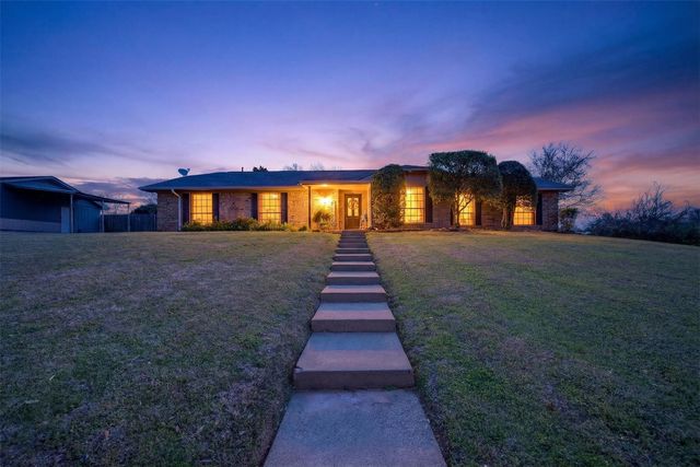 209 Colonial Circle, Athens, TX 75751