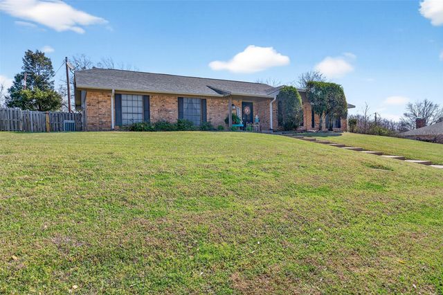 209 Colonial Circle, Athens, TX 75751